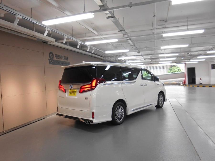 Alphard 2.5 Hybrid SRC Modellista - Image 2